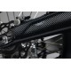 PROTECTION DE BRAS OSCILLANT EN CARBONE pour TRIUMPH TF 250 X 2024